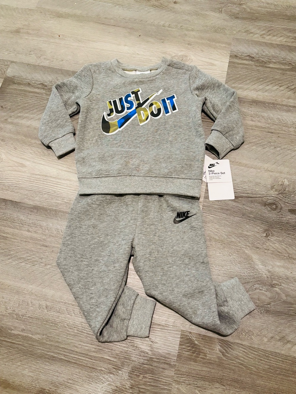 New Nike baby grey logo camo sweatshirt and joggers sweatpants 18 months set